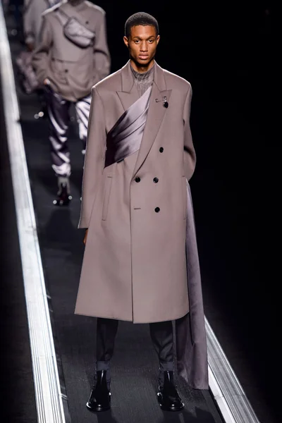Look 35